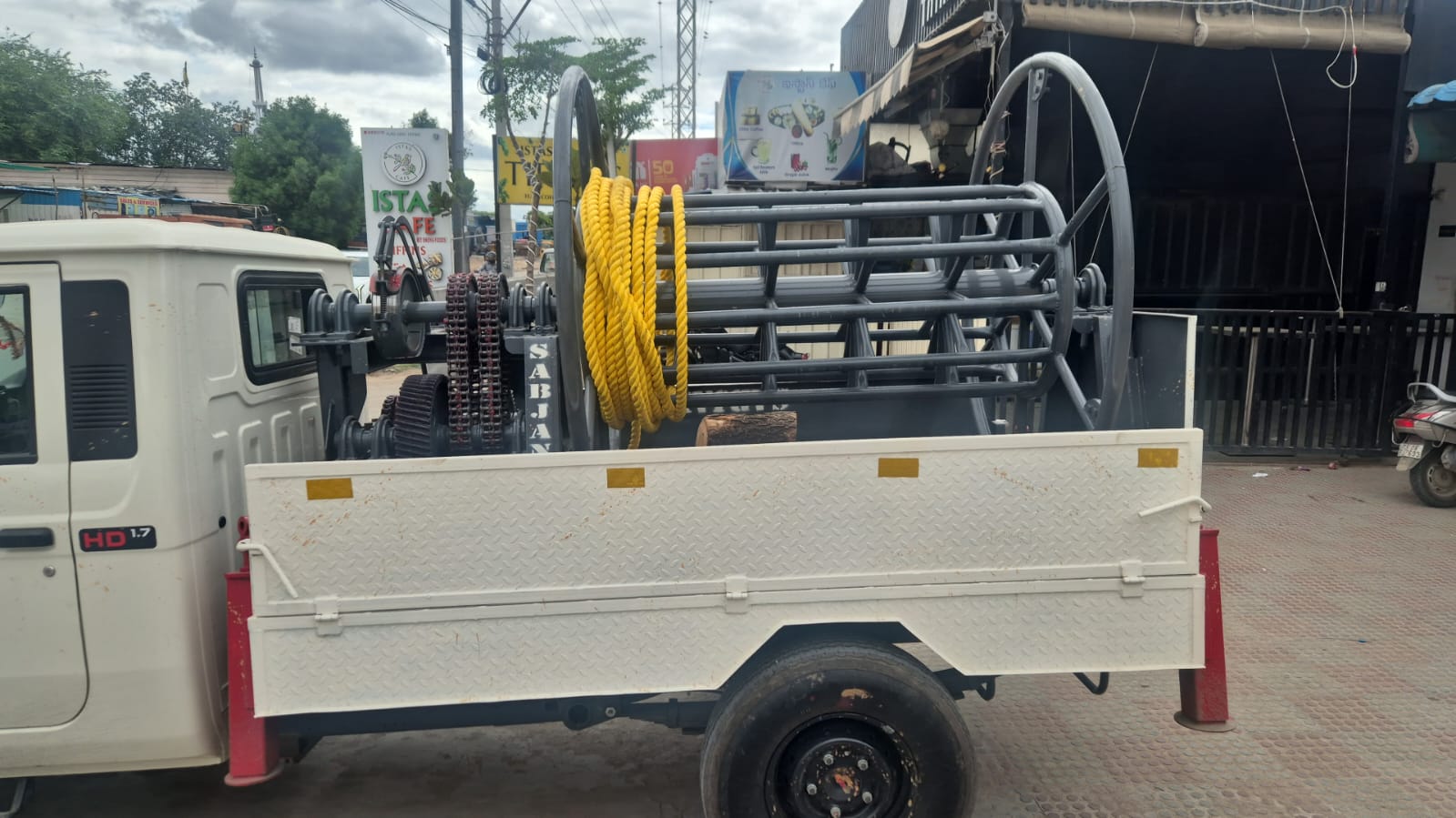 Borewell Rig & Winch Truck